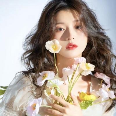 瓦莱莉和她的奇迹一周